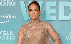 Jennifer Lopez arrasa en Las Vegas con catsuit transparente y responde a las críticas por su edad