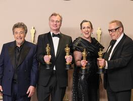 Premios Oscar 2024. 'Oppenheimer' arrasa con 7 premios, incluyendo el de Mejor Película