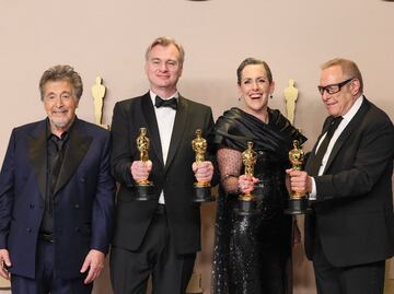 Premios Oscar 2024. 'Oppenheimer' arrasa con 7 premios, incluyendo el de Mejor Película