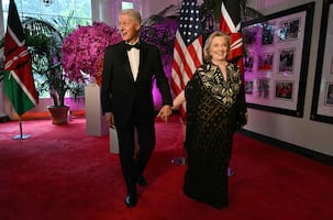 Congreso de EU cita a Bill y Hillary Clinton a comparecer por el caso Epstein