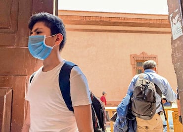 México avisa que habrá clases presenciales aunque semáforo sea rojo