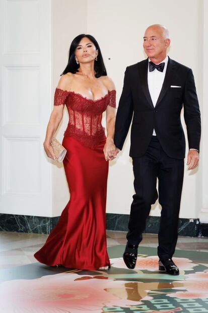 Lauren Sanchez y Jeff Bezos /EFE