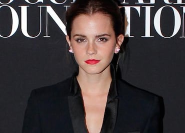 Emma Watson luce minivestido floreado para fiesta en Los Ángeles