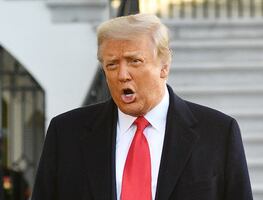 Trump deplora tragedia en Kabul; "nunca debió haber sucedido", dice