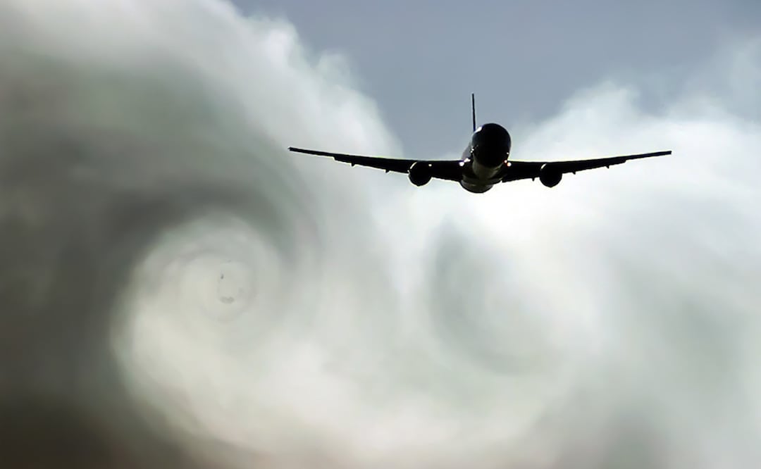 ¡Pánico en el aire! Pasajeros de Avianca lloran y rezan tras dos aterrizajes fallidos en aeropuerto de montaña. Foto Canva