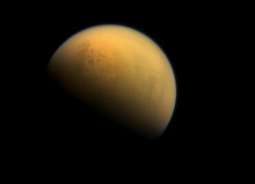 La Luna contiene más agua de lo que se creía