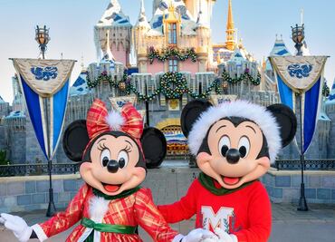 Inicia la temporada navideña en Disneyland Resort en California