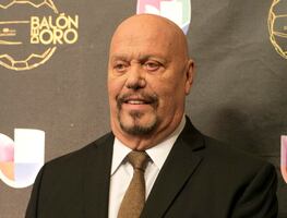 El ‘Perro’ Bermúdez revela la razón de su salida de Televisa. ¿Qué pasó, dejará la narración y en dónde trabajará?