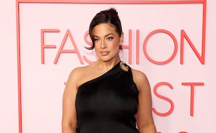 Ashley Graham y el traje de baño con transparencias con el que desató reacciones