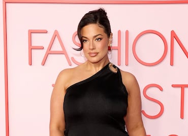 Ashley Graham y el traje de baño con transparencias con el que desató reacciones