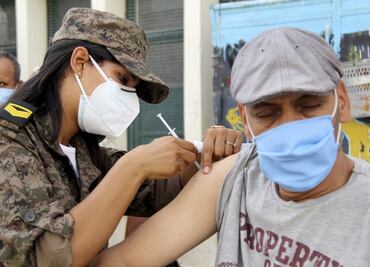 ¿Hay efecto nocebo en los síntomas de la vacuna covid? esto dice un estudio
