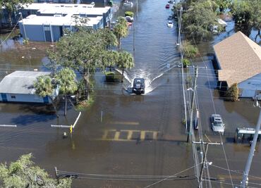 Suman 10 muertos por los tornados y el huracán Milton en Florida
