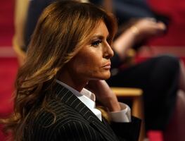 Melania Trump dice que se encuentra "bien" en su cuarto día de cuarentena