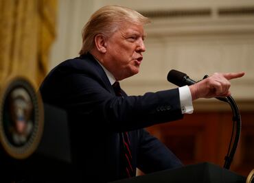 Donald Trump desvió dinero para construir el muro fronterizo con México