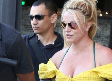 Britney Spears presume crop top de impacto en Los Ángeles