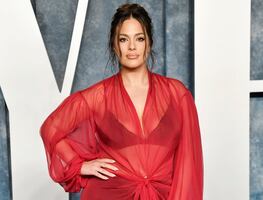 Ashley Graham muestra cómo llevar un bikini con curvas reales e impacta en Instagram