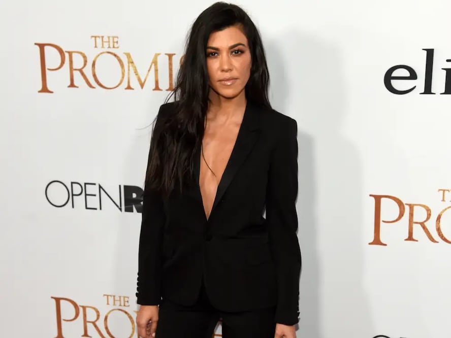 “Ése es un cuerpo real”: Kourtney Kardashian muestra cómo lucir un bikini a los 46 años FOTO: Chris Pizzello / AP