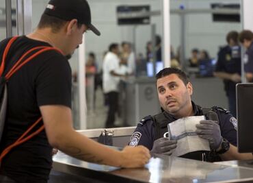 Derechos que tienes como turista al visitar Estados Unidos y pasar por Migración (CBP)