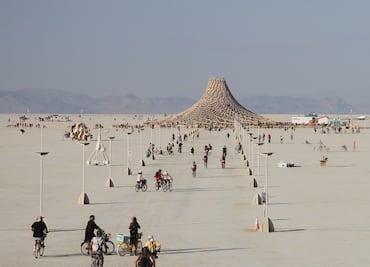 Burning Man 2025: Cuándo es, cuánto cuesta y cómo vivir el 'festival' más excéntrico de Estados Unidos