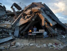 "Podemos morir y vivir en la humillación, pero no dejaremos Gaza": Gazatíes rechazan propuesta de Trump