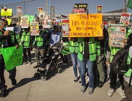 SRE alista botón de pánico en teléfono para que migrantes alerten al ser detenidos en EU