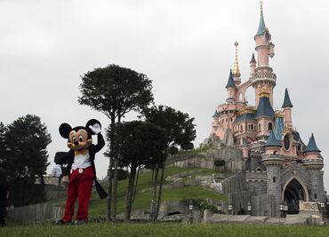 Disneyland París abre nuevamente sus puertas
