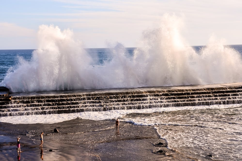 Activan alerta de tsunami en Japón por reciente sismo. Foto: iStock-underworld111