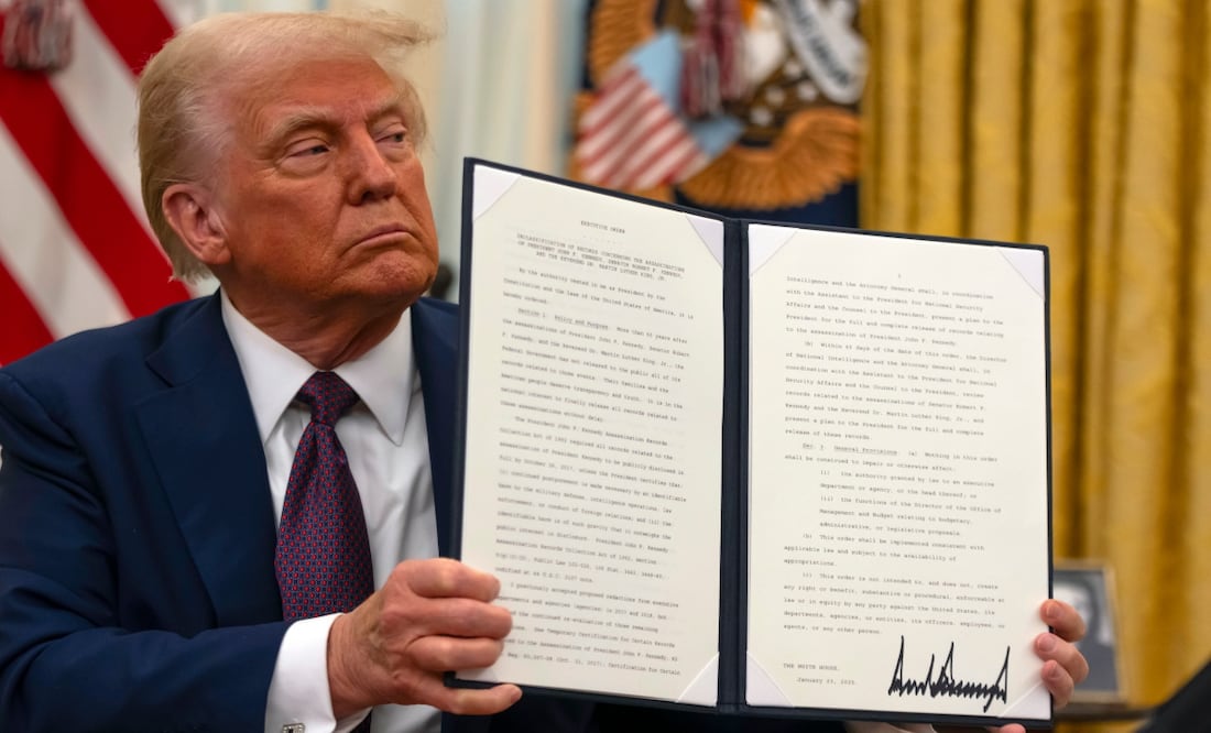 Trump firma orden ejecutiva para convertir a EU en la “capital de las criptomonedas”. Foto: AP