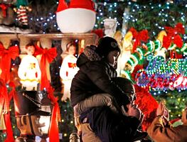 Así es Dyker Heights, el vecindario de Brooklyn que se llena de luces en Navidad