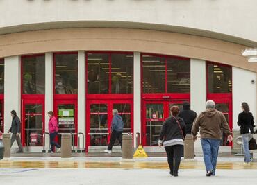 Detienen a hombre que se disfrazó de unicornio para robar en tienda