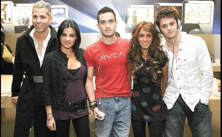 "Sus plegarias fueron escuchadas... #RBD #Próximamente"
