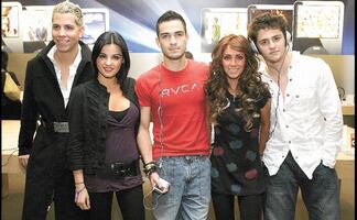 "Sus plegarias fueron escuchadas... #RBD #Próximamente"