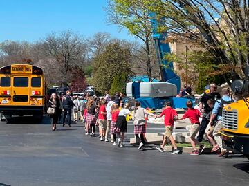 Tiroteo en escuela de Nashville. La atacante era una mujer y tenía fusiles de asalto