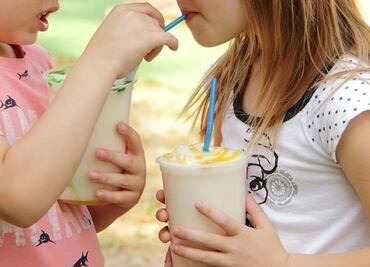 Un plan para que los niños de EU eviten las bebidas azucaradas
