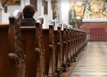 Impactante video muestra ataque con machete durante misa en iglesia del Edomex