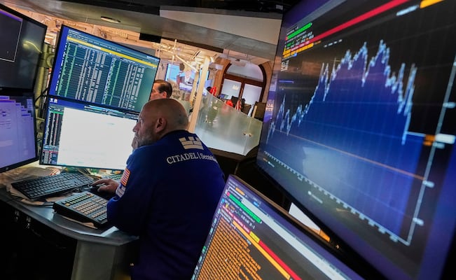 Mercados en rojo: Wall Street cae más del 1% tras escalada entre Israel e Irán