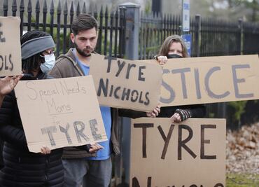 Suman 6 los policías involucrados en golpiza mortal contra Tyre Nichols en EU