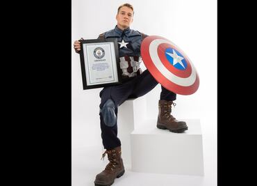 Mexicoestadounidense gana un Guinness por ver 191 veces "Avengers"