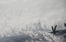 Impactante VIDEO: avión cazahuracanes vencido por los vientos de categoría 5 de Melissa