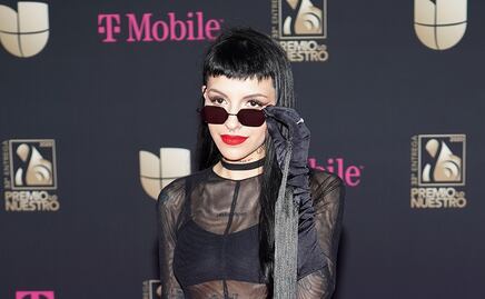 Cazzu regresa a los escenarios con sensual look “de la venganza” y grita su soltería