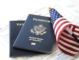 EU suspende la emisión de pasaportes con género “X” tras decreto de Trump