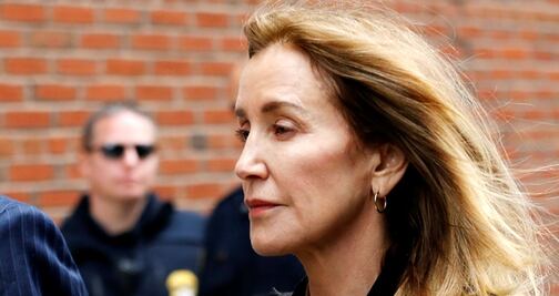 Felicity Huffman se declara culpable de estafa en EU por caso universidades