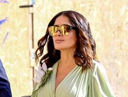 Salma Hayek y el vestido con el que acaparó miradas durante una boda en Italia