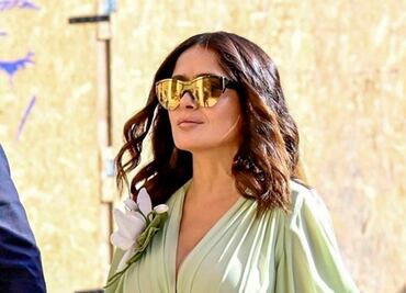 Salma Hayek y el vestido con el que acaparó miradas durante una boda en Italia