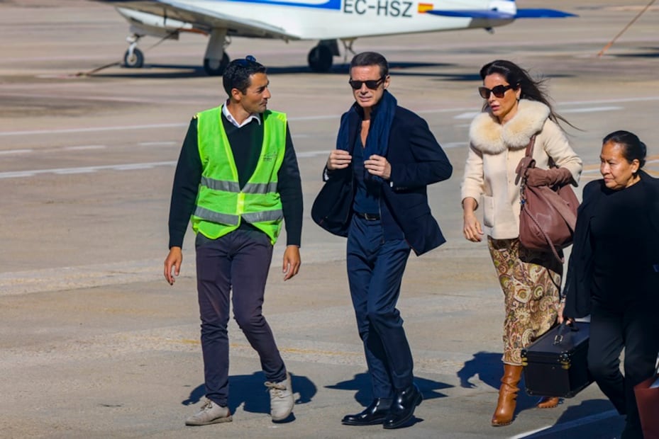 Luis Miguel y Paloma Cuevas vacacionan juntos en romántico viaje. Foto: The Grosby Group