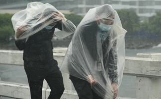 Alerta en Jalisco y Baja California por tormenta tropical Olaf