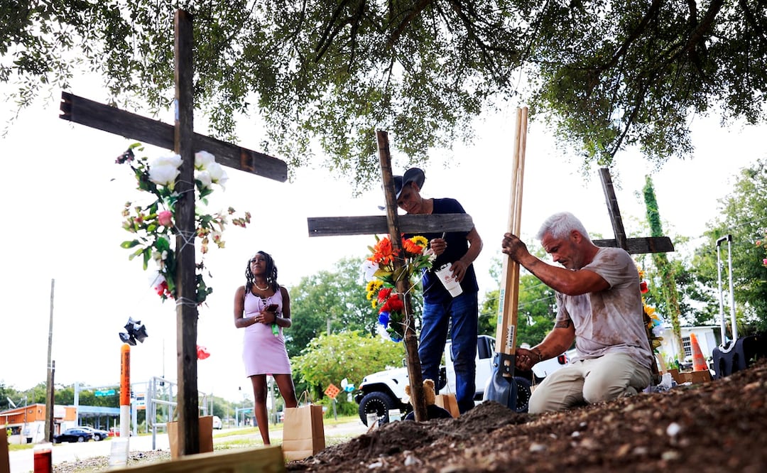 Muestras de dolor por los afroamericanos asesinados por motivo racial en Florida. Foto: AP