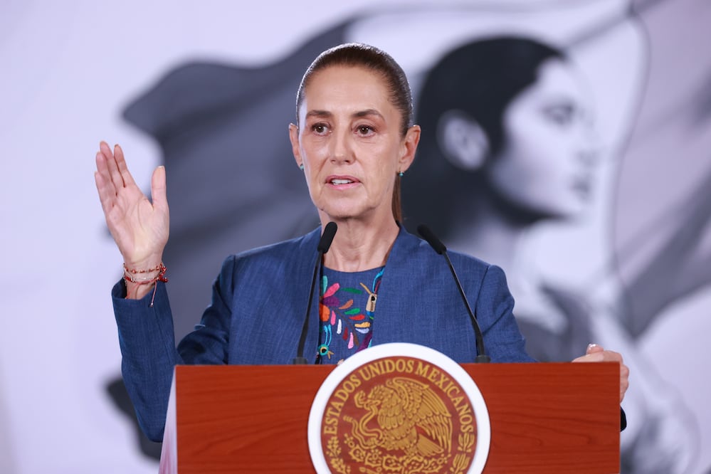 Sheinbaum aclara por qué Colombia no aceptó a los rescatistas del Ejército mexicano. Foto: EFE/Mario Guzmán