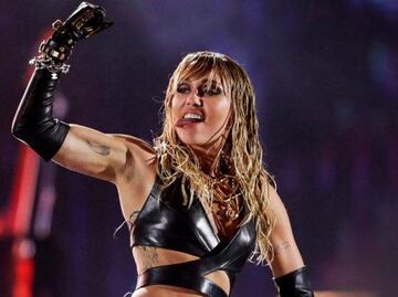 Miley Cyrus presume “abs de infarto" durante viaje al Gran Cañón