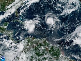 Huracán Humberto ya es categoría 4; podría impactar en el sureste de EU